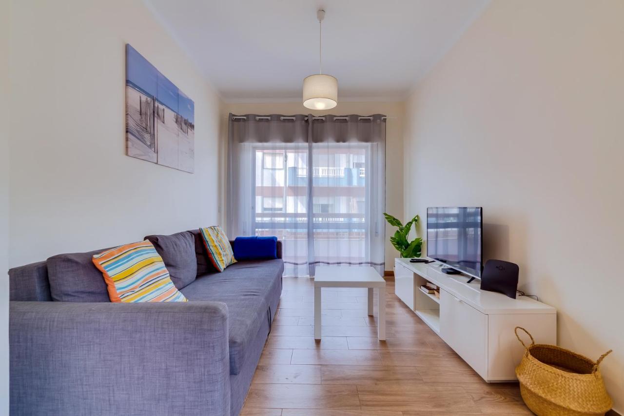 Quarteira 2Br - Near The Beach At Homesbyfc Exterior photo